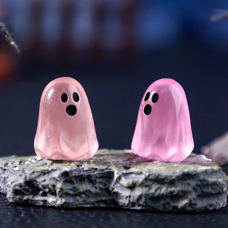 24pcs Halloween Resin Ghost Night Glow Figurines
